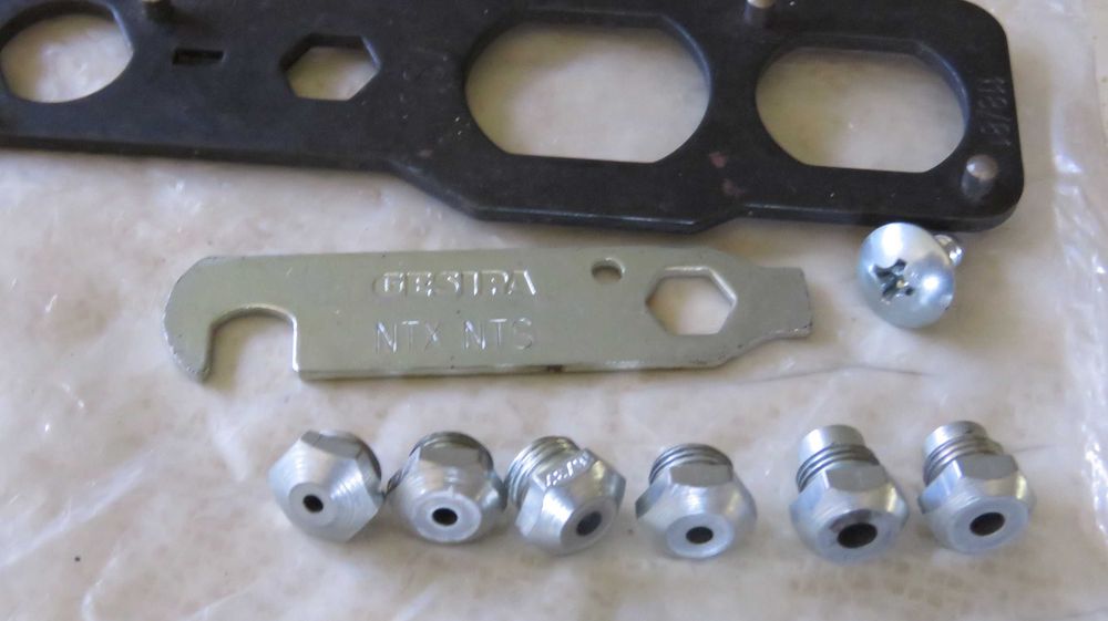 vendo máquina de cravar rebites pneumática