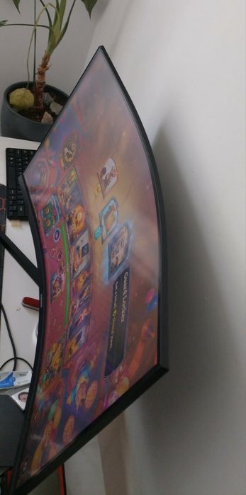 Samsung odessey g5 32 inch gaming monitor 1440p 144hz