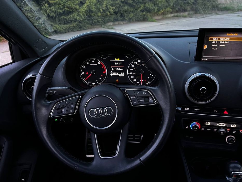 Audi A3  2020 року