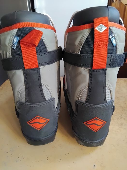 Ботинки сноуборд р.42-43