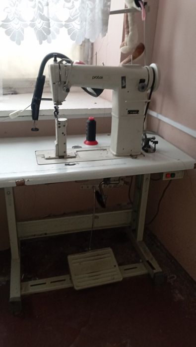 Колонковая  швейная машина Protex TY-6810