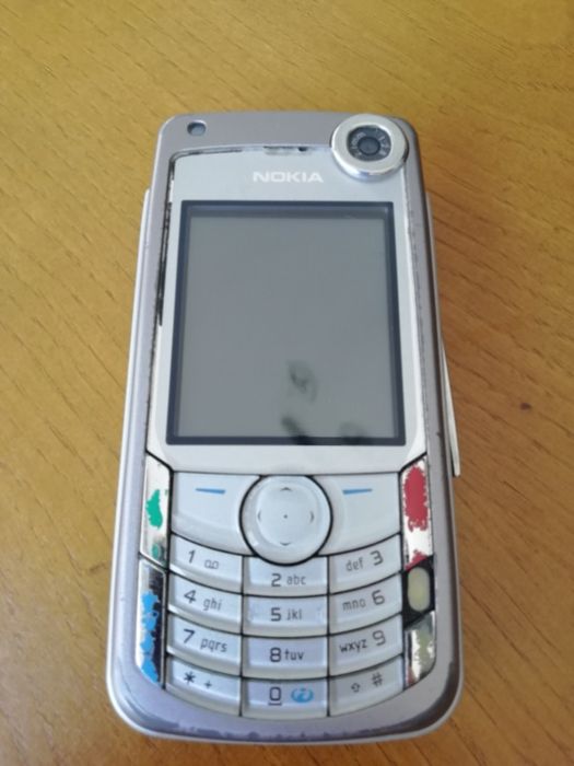 Telemóvel Nokia antigo