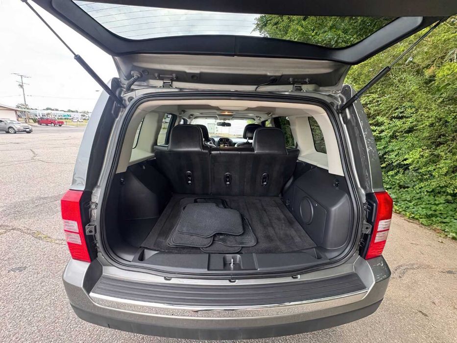Jeep Patriot Limited      2014