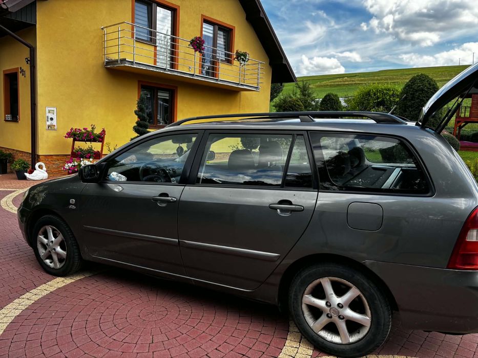 Toyota corolla samochód