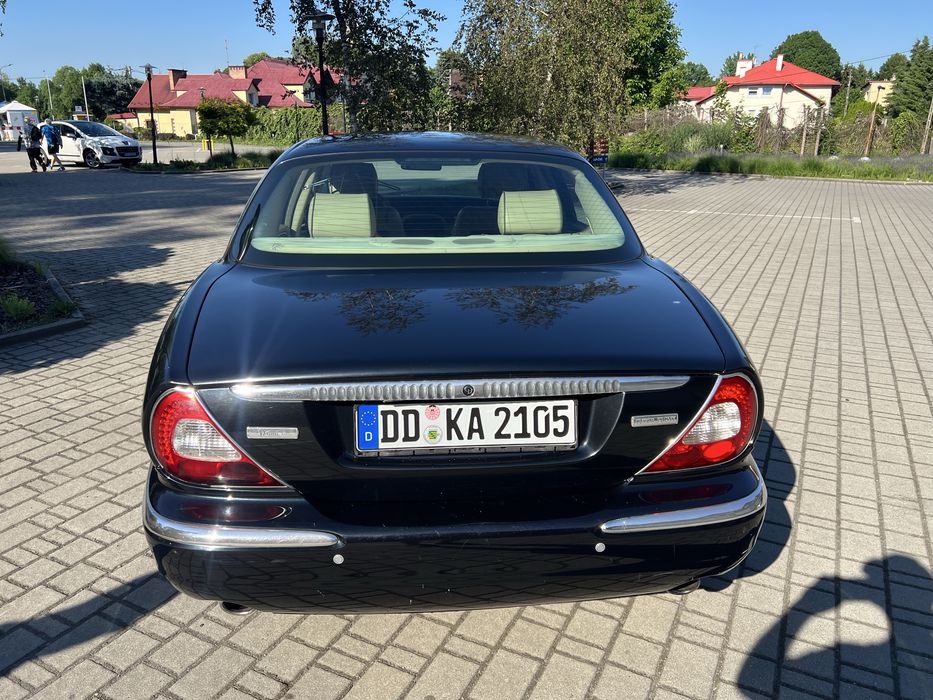 Jaguar daimler Super v8