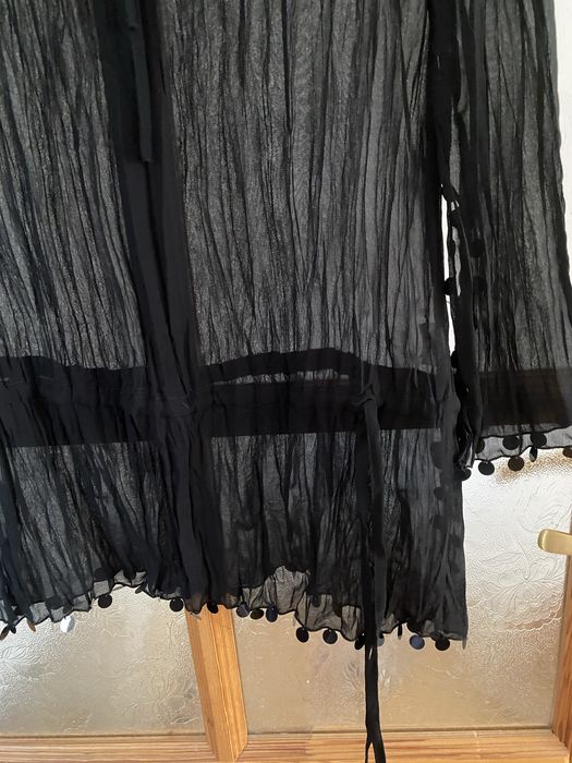 Zwiewna tunika z ozdobami Mohito