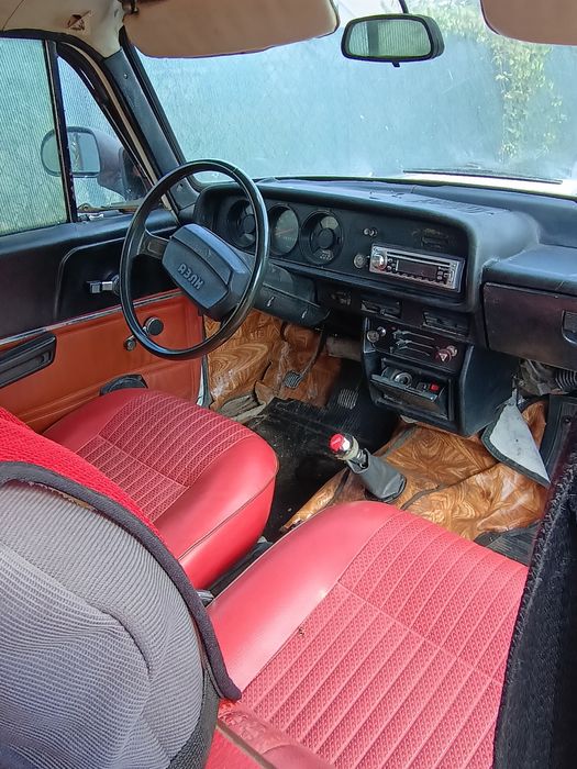 Москвич газ/бенз. Москвич 2140 . 400 баксов