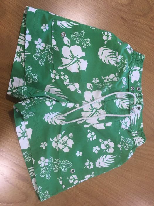 Calções como novos 2 anos apenas 2€ cada