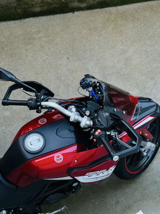 Benelli TRK 251