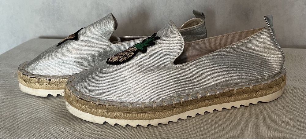 Макасини сріблясті з тканини, розмір 36, нові