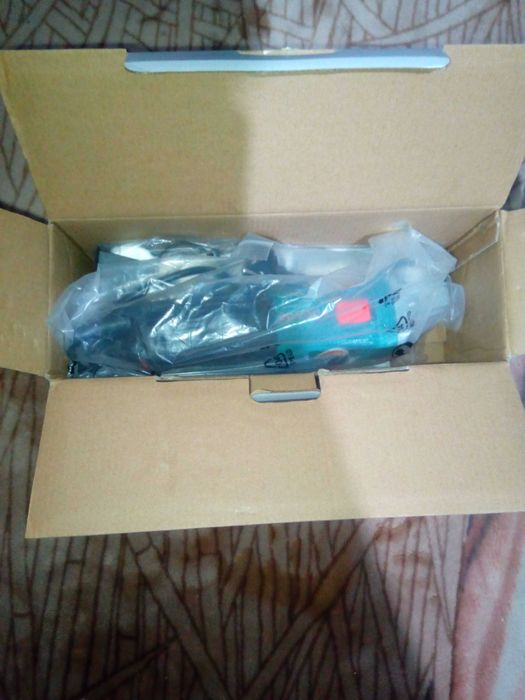 Болгарка Strum AG9012TE