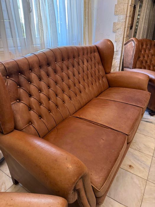 Conjunto de sofá clássico em couro: 1 sofá grande + 2 cadeirões