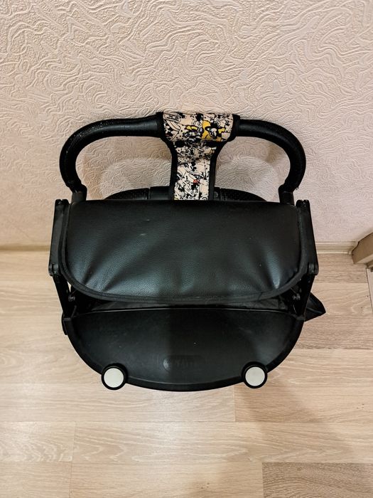 Прогулянкова коляска YOYA Plus-22, компактна, легка