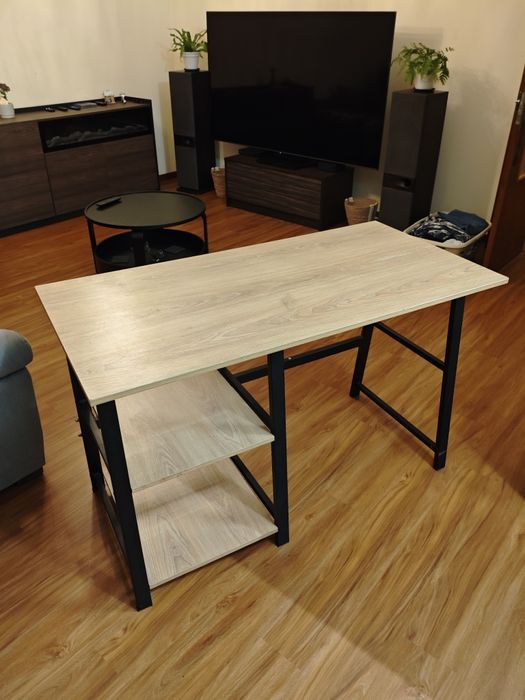 Mesa Secretária (madeira clara)