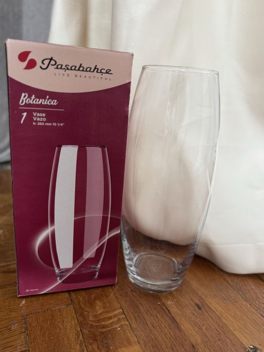 Ваза скляна нова