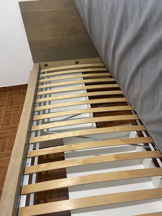Cama ikea malm individual com estrado de tripas e caixas de arrumação