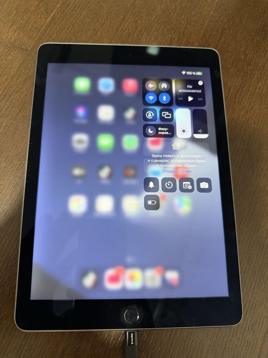 Планшет iPad Air 2