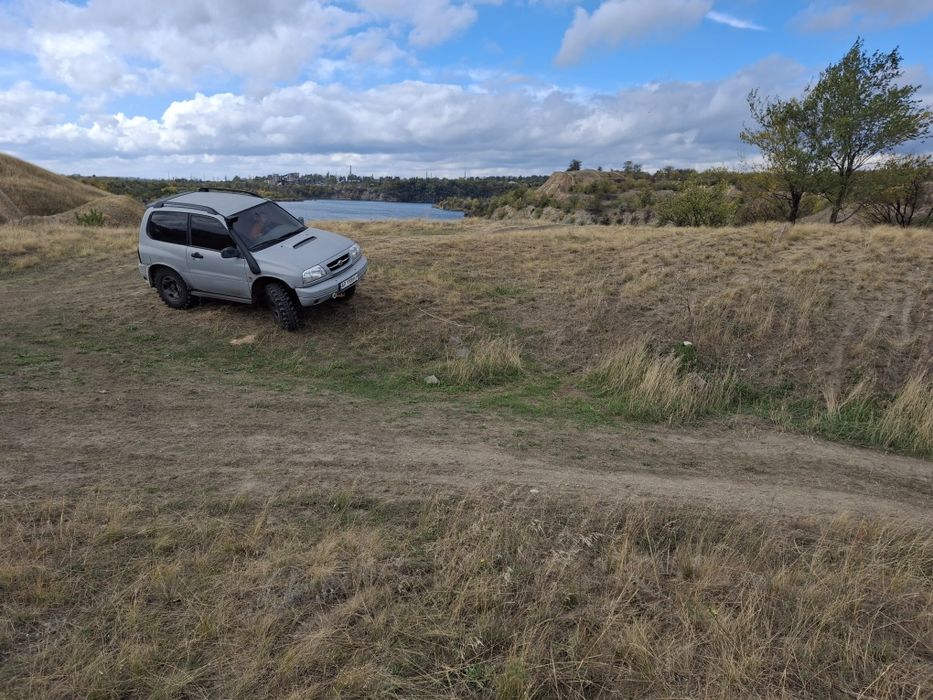 Suzuki vitara витара позашляховик