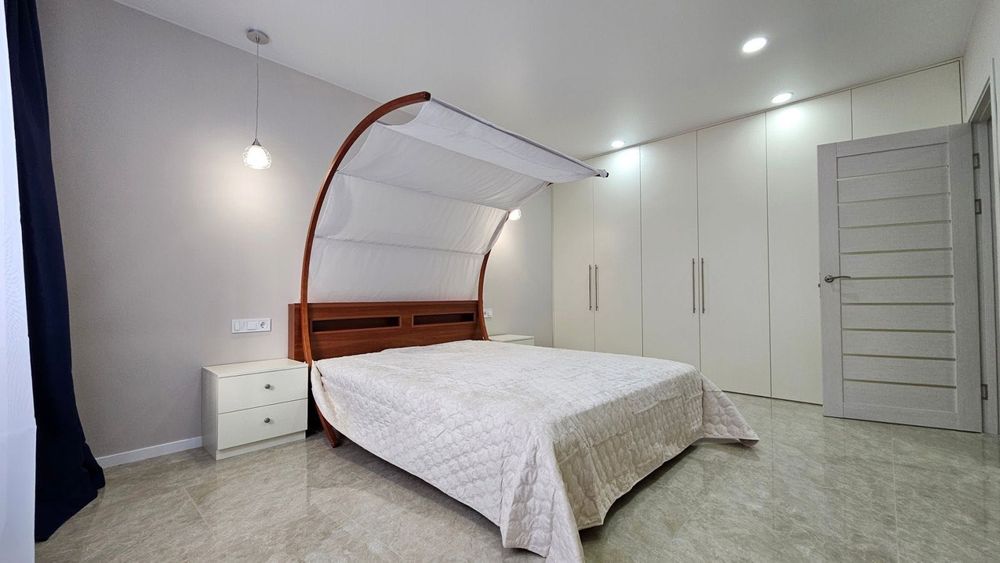 Без комісії! Оренда дизайнерської 2 к. квартири 80 м², ГЕНЕРАТОР, УКРИТТЯ!