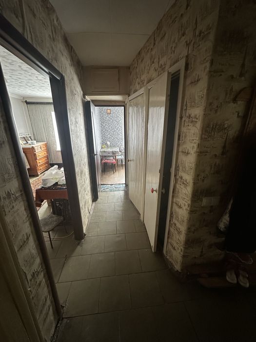 Продам двухкомнатную квартиру по ул. Марата.