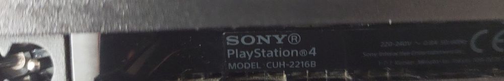 Playstation 4 slim 1 T