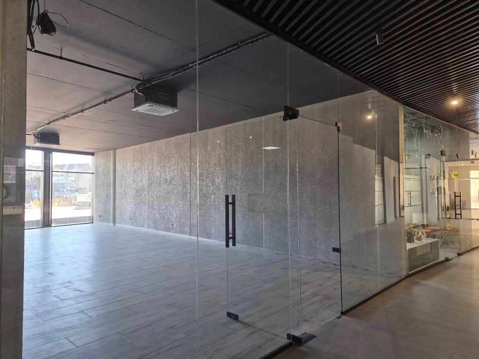 Оренда комерційного приміщення 75м2 в ЖК Crystal