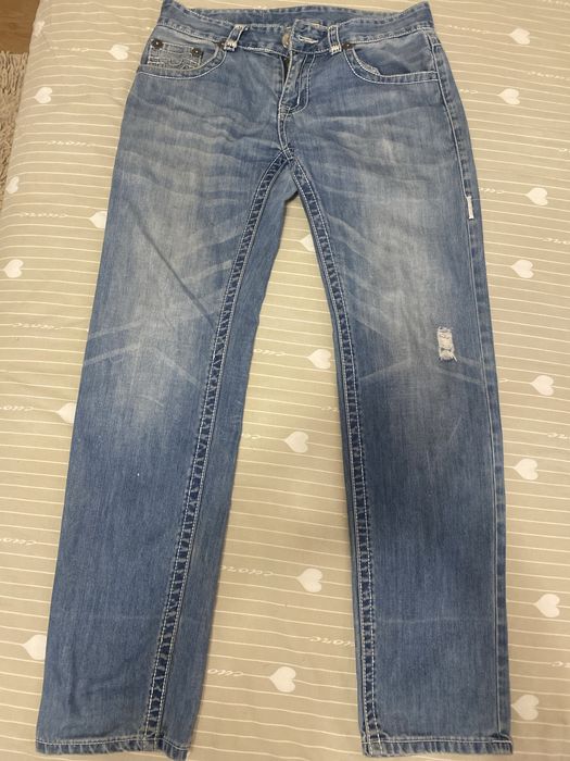 Продаю джинсы True Religion