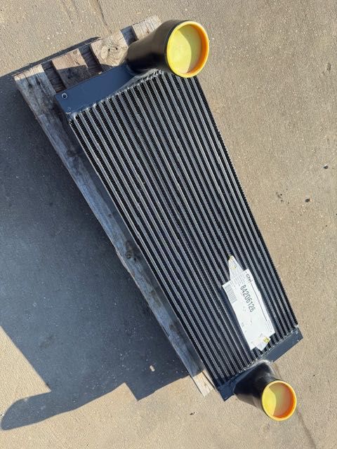 NEW HOLLAND nowa chłodnica intercooler