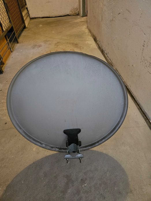 Antena satelitarna 60 cm