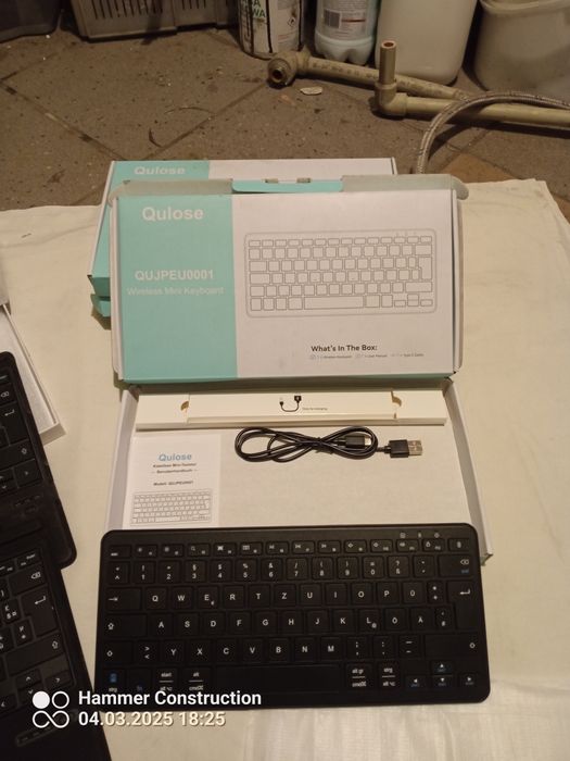 Klawiatura Bluetooth .