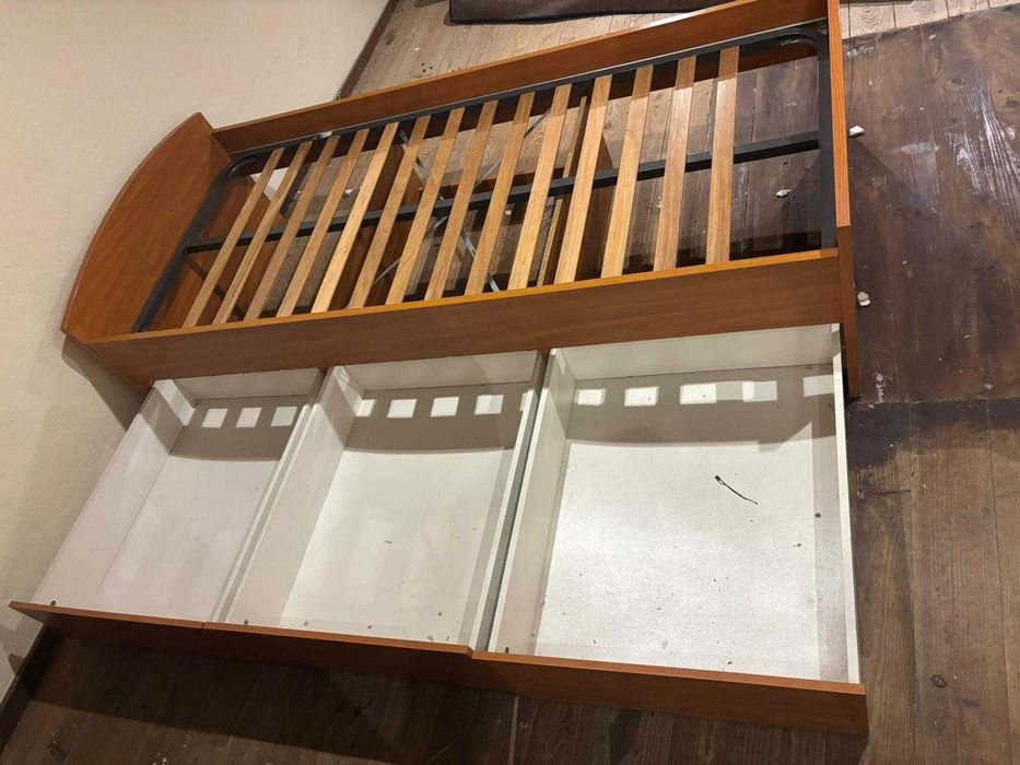 casa de solteiro com 3 gavetões