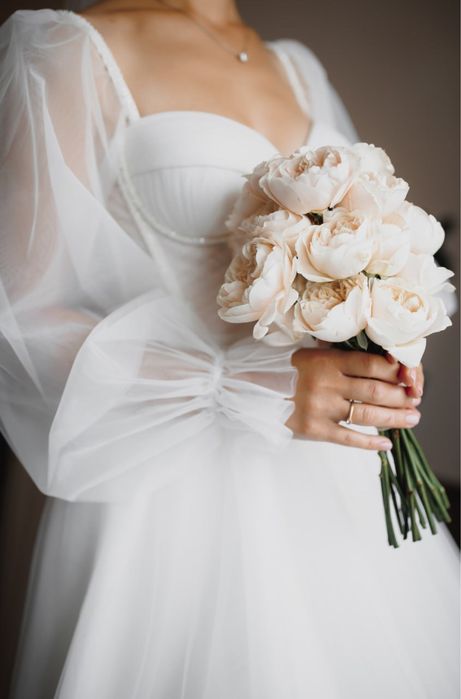 Весільне плаття/весільна сукня з рукавами/пишна весільна сукня