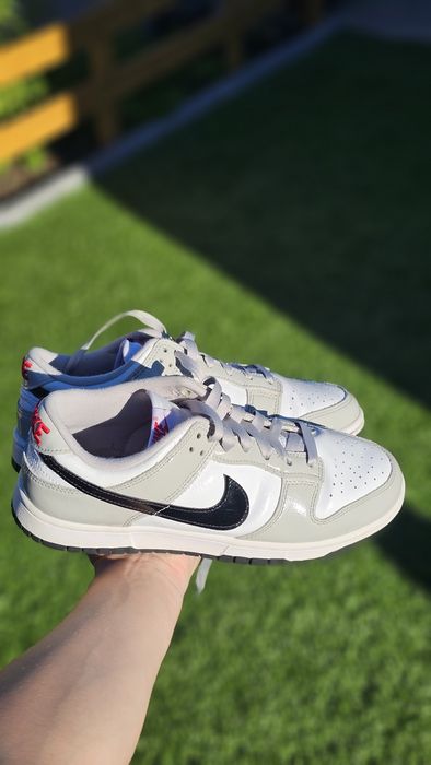 Sapatilhas Nike Dunk Low Pretas, Cinzentas e Brancas (brilho)