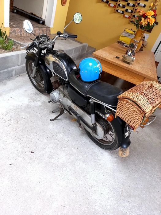 Vendo yamhan A7 1972 tudo a foncionar 125 cc