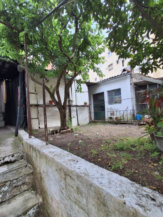 Olival de Bastos T2 + 1 com ESPAÇO EXTERIOR