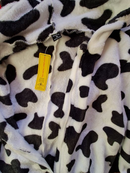 Macacão estampa de  "vaca"