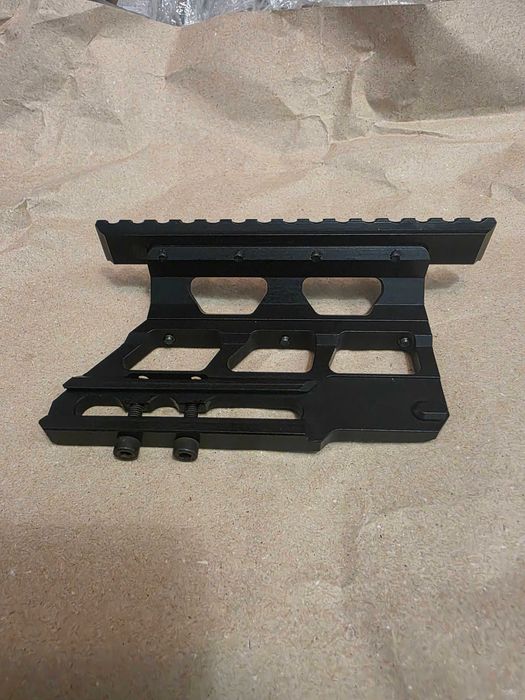 CRC 2U070  Бічний кронштейн для СВД