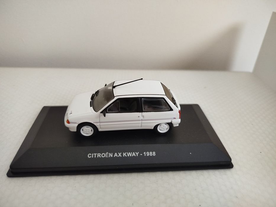 Miniatura Citroen AX 1/43 Nova