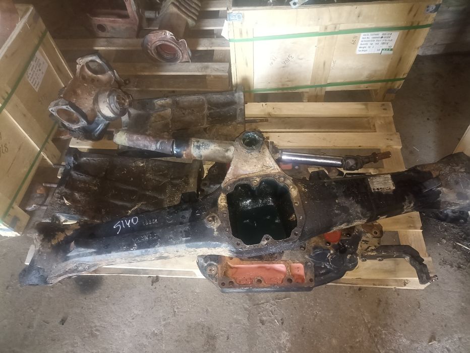 Most Case 5120 Carraro 5130 chłodnica 5140 wspornik  5150 obciążnik