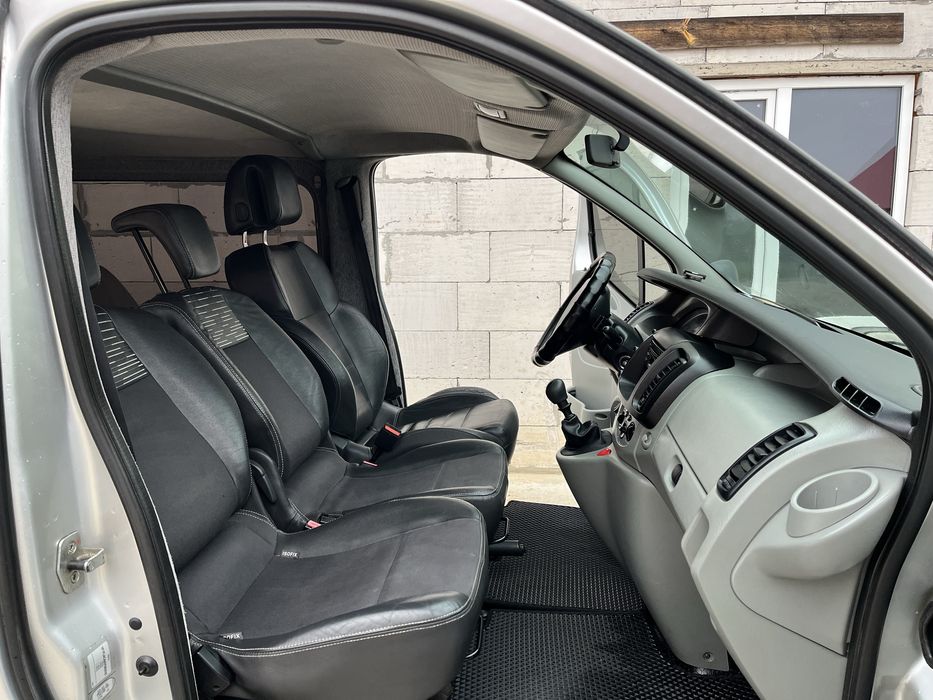 Продам Renault trafic 1.9 коротка база 6. передач