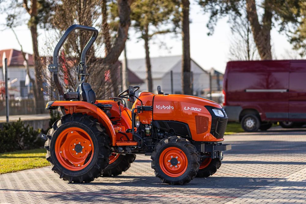 Kubota L1-382  Skrzynia Hydrostatyczna HST Nowy Wyprzedaż Rocznik 2023