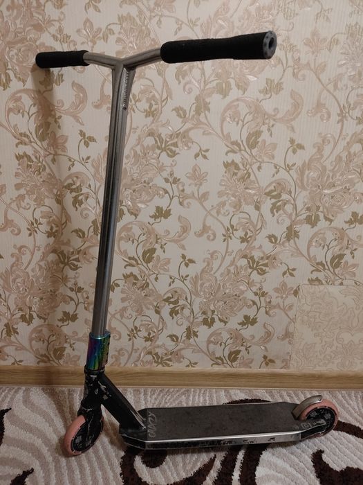 Трюковий самокат