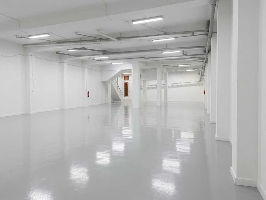 Armazém de 390 m² em São Sebastião da Pedreira, Lisboa