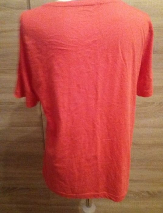 Koszulka z koronką w bardzo dobrym stanie, rozmiar M/L