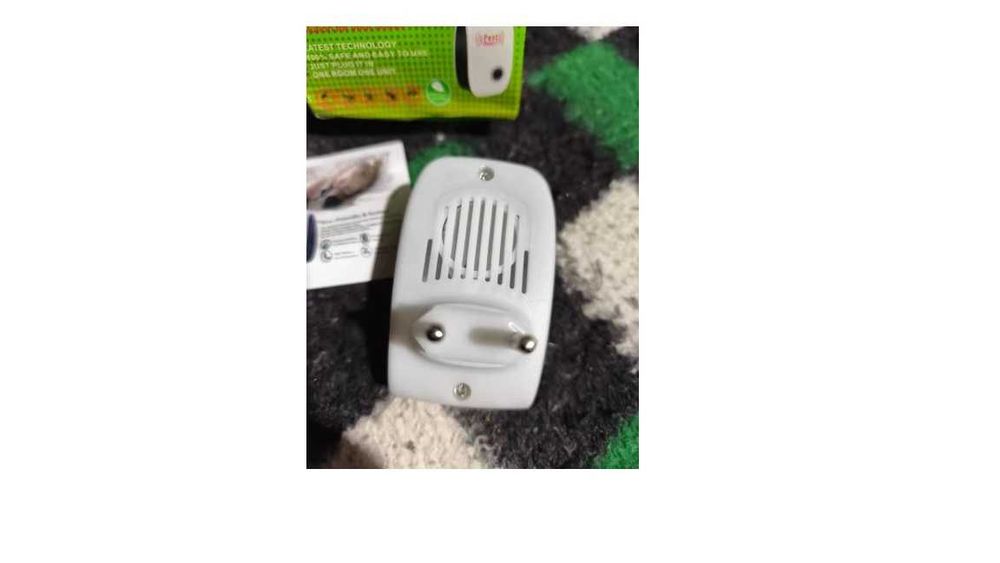 Ultradźwiękowy Odstraszacz  Myszy Karaluchów Komarów Owadów itp/nowy