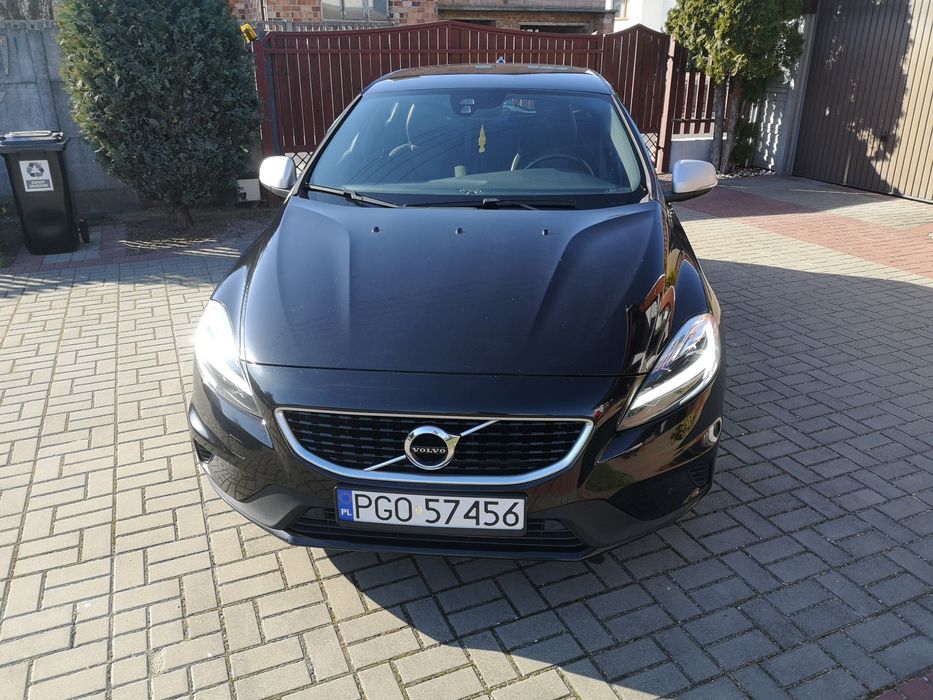 Volvo V40 R-Design 2.0D 120km. Niski przebieg 140 tyś km
