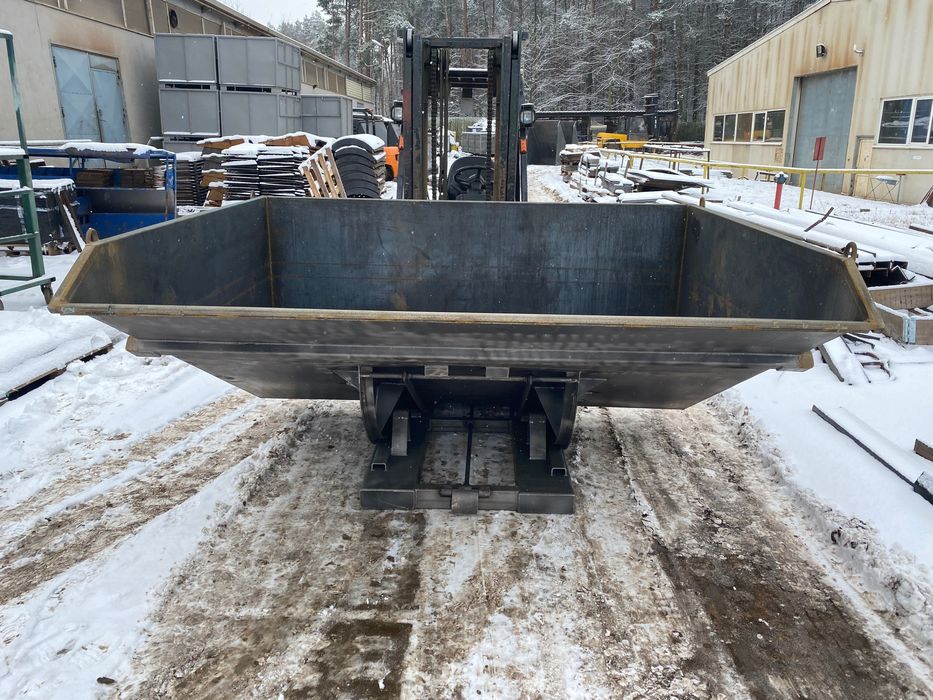 TK 3000 pojemnik samowyładowczy do wózka widłowego koleba koliba