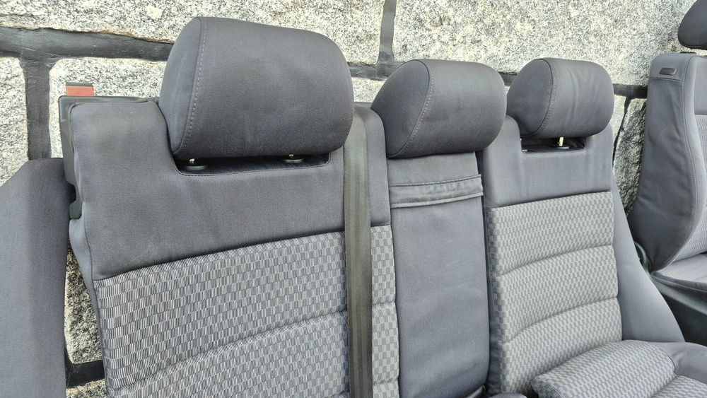 Conjunto Completo Bancos Rebatíveis Audi A4 B5 8D Sedan Avant 1995 a 2001