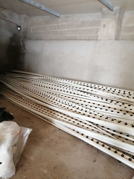 Sistema de calhas NFT64584677871107121