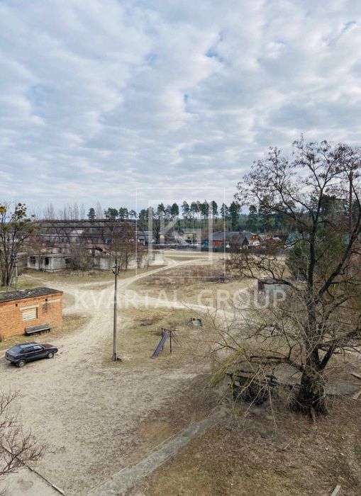 ТЕРМІНОВО! Трикімнатна квартира з індивідуальним газовим опалення!